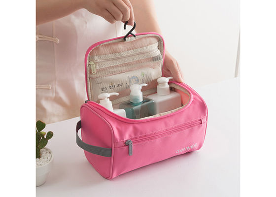 Colore di rosa di servizio dell'OEM/ODM della borsa dell'articolo da toeletta di viaggio del poliestere per le signore